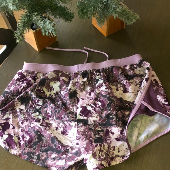 Under armour 💜 headgear w insert Shorts Sz L - Picture 4 of 4